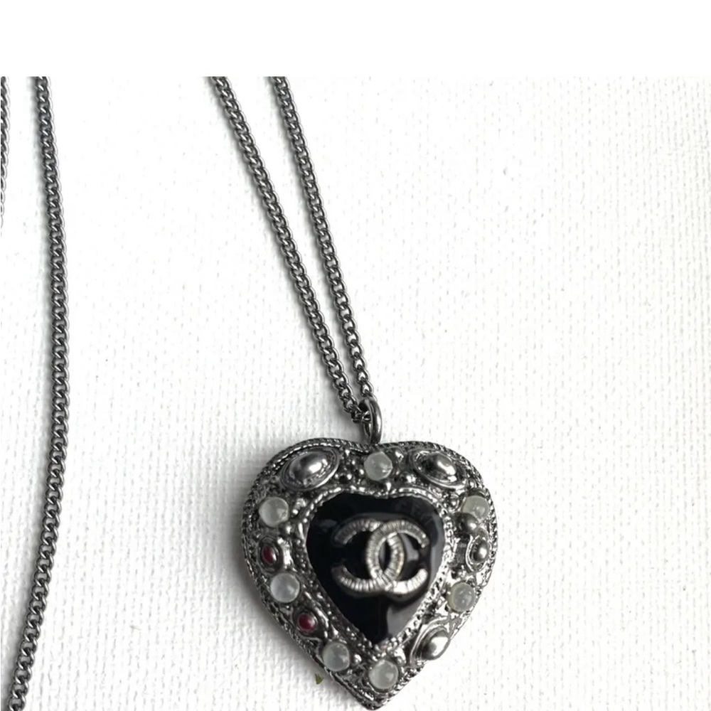100% Authentic Chanel Long Heart Enamel CC Necklace